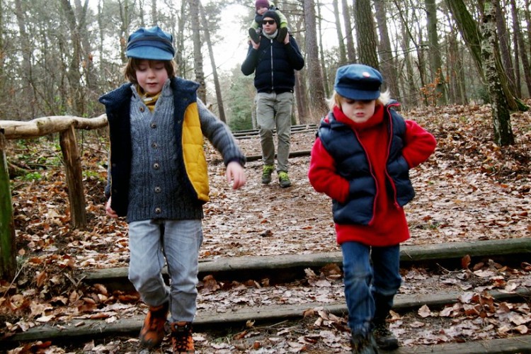 kids-im-wald1neu